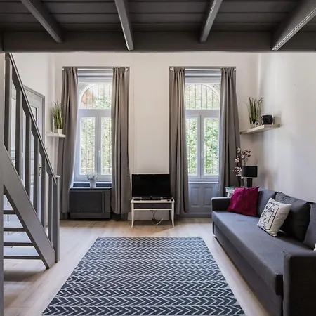 Apartment Trendy At The Hippest Location *