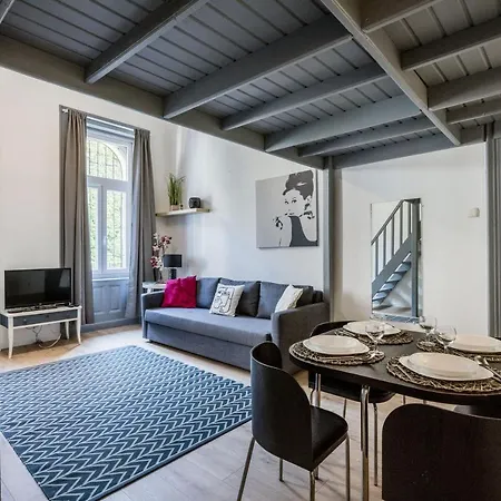 Апартаменты Trendy At The Hippest Location