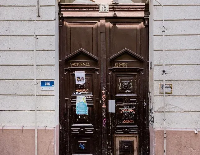 Trendy At The Hippest Location Apartman Budapest